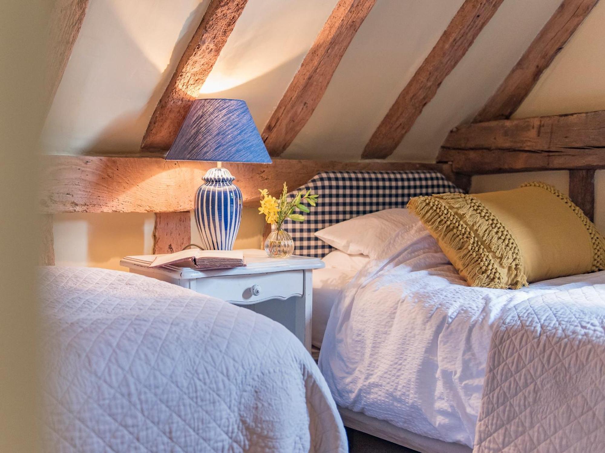 Woolhouse Barn Villa Hunton  Bagian luar foto